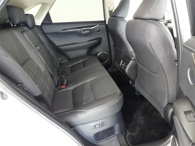 NX NX300h バージョンL 革シート 4WD フルセグ メモリーナビ バックカメラ 衝突被害軽減システム ETC LEDヘッドランプ ワンオーナー DVD再生 ミュージックプレイヤー接続可 記録簿 安全装備 電動シート CD(21枚目)