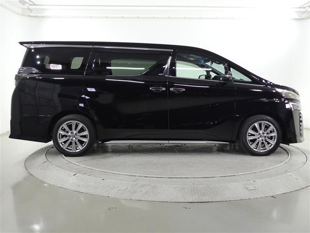 ヴェルファイア ゴールデンアイズ2 フルセグ メモリーナビ バックカメラ 衝突被害軽減システム ETC 両側電動スライド LEDヘッドランプ 3列シート ワンオーナー DVD再生 ミュージックプレイヤー接続可 記録簿 乗車定員7人 CD(8枚目)