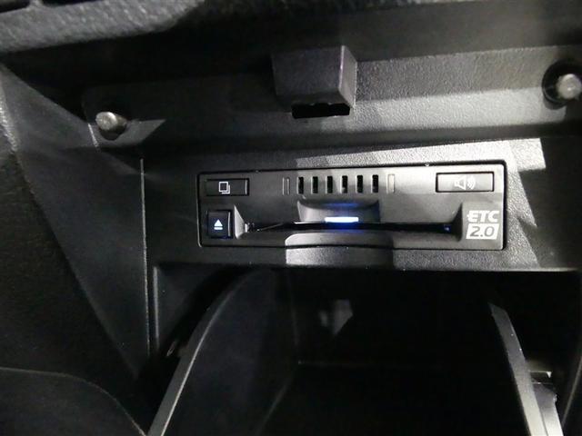 アルファード 2.5S タイプゴールド フルセグ メモリーナビ 後席モニター バックカメラ 衝突被害軽減システム ETC 両側電動スライド LEDヘッドランプ 3列シート ワンオーナー DVD再生 ミュージックプレイヤー接続可 乗車定員7人(8枚目)