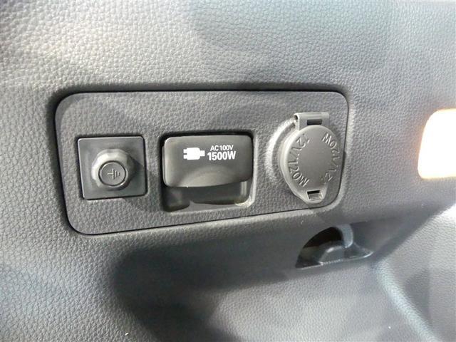 ヤリスクロス ハイブリッドＺ　フルセグ　メモリーナビ　バックカメラ　衝突被害軽減システム　ＥＴＣ　ＬＥＤヘッドランプ　ワンオーナー　ミュージックプレイヤー接続可　記録簿　安全装備　オートクルーズコントロール　電動シート　ナビ＆ＴＶ（8枚目）