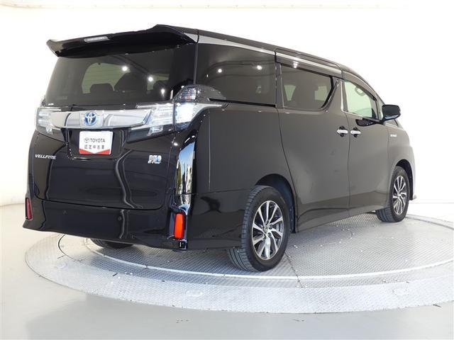 ヴェルファイアハイブリッド ＺＲ　Ｇエディション　革シート　４ＷＤ　フルセグ　メモリーナビ　後席モニター　バックカメラ　衝突被害軽減システム　ＥＴＣ　両側電動スライド　ＬＥＤヘッドランプ　３列シート　ＤＶＤ再生　記録簿　乗車定員７人　安全装備　ＣＤ（4枚目）