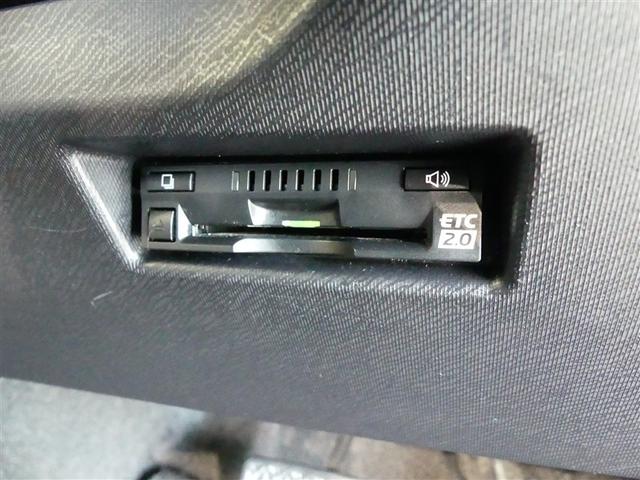 アクア Ｇ　フルセグ　メモリーナビ　バックカメラ　ドラレコ　衝突被害軽減システム　ＥＴＣ　ＤＶＤ再生　記録簿　展示・試乗車　オートクルーズコントロール　ナビ＆ＴＶ　ＣＤ　盗難防止装置　スマートキー　キーレス（8枚目）