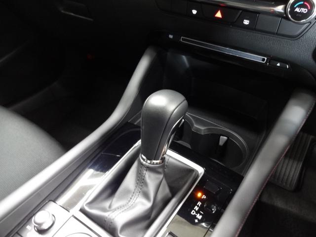 ＭＡＺＤＡ３ファストバック １．５　１５Ｓ　ブラックトーンエディション（20枚目）