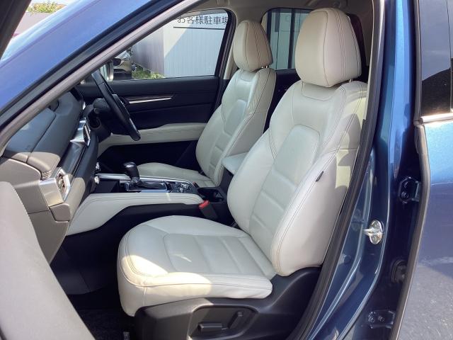 ＣＸ－５ ２．２　ＸＤ　Ｌパッケージ　ディーゼルターボ　ＥＴＣ２．０　ホワイトレザー内装　１９ｉｎ．純正アルミホイール　レーダークルーズコントロール　Ｂｌｕｅｔｏｏｔｈ対応オーディオ　フルセグＴＶチューナー　ＣＤ／ＤＶＤプレイヤー　パワーリヤゲート　ＡＡＣ（9枚目）