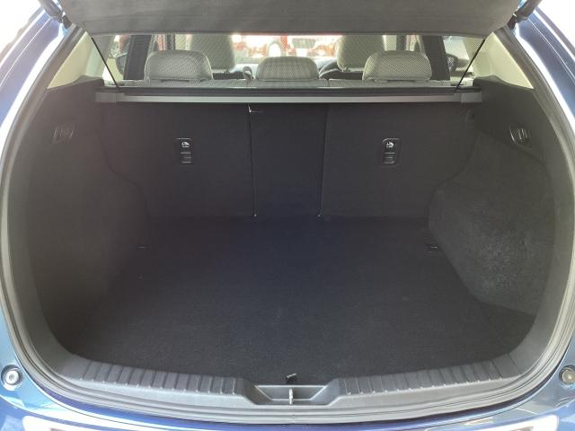 ＣＸ－５ ２．２　ＸＤ　Ｌパッケージ　ディーゼルターボ　ＥＴＣ２．０　ホワイトレザー内装　１９ｉｎ．純正アルミホイール　レーダークルーズコントロール　Ｂｌｕｅｔｏｏｔｈ対応オーディオ　フルセグＴＶチューナー　ＣＤ／ＤＶＤプレイヤー　パワーリヤゲート　ＡＡＣ（11枚目）
