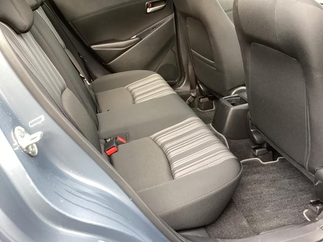 MAZDA2 1.5 15S プロアクティブ スマート エディションII 7インチWVGAセンターディスプレイ 車線逸脱警報システム アドバンストスマートシティブレーキサポート付 360°ビューカメラ コーナーセンサー LED 衝突軽減ブレーキ USB オートエアコン ナビ(10枚目)