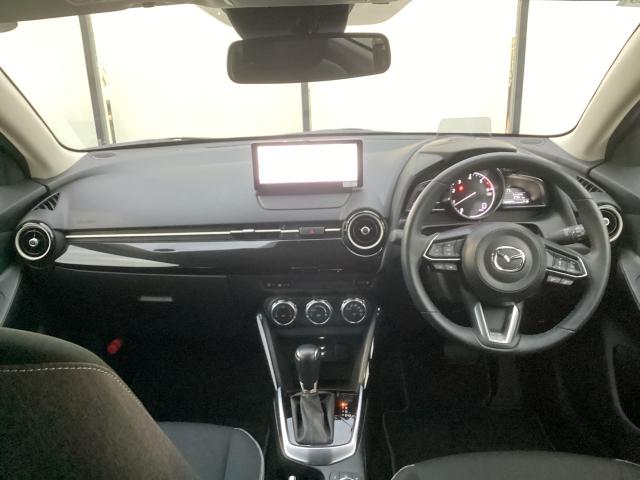 MAZDA2 1.5 XD BD ディーゼルターボ 8.8インチセンターディスプレイ 360度ビューモニター AT誤発進抑制制御 車線逸脱警報 ブラインドスポットモニタリング カープレイ対応 ワンオーナー 地デジチューナー 360°ビューモニター(2枚目)