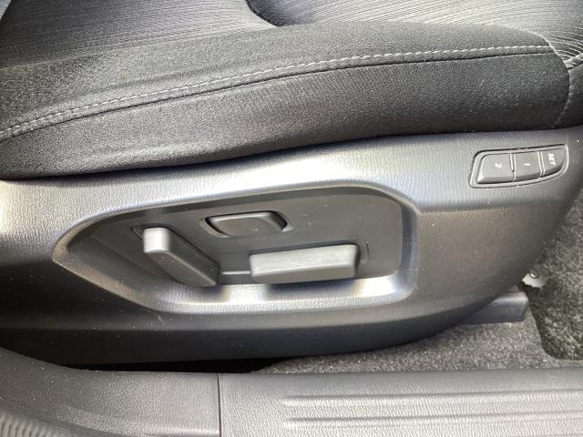 ＣＸ－８ ２．２　ＸＤ　プロアクティブ　ディーゼルターボ　７人乗り　３６０度カメラ　アルパインフリップダウンモニター　シートヒーター　ＥＴＣ２．０　アドバンストキー　横滑り防止機能　ＵＳＢポート　地デジ　アイスト　ＥＴＣ車載器　ＤＶＤ再生可　エアコン　ターボ（8枚目）