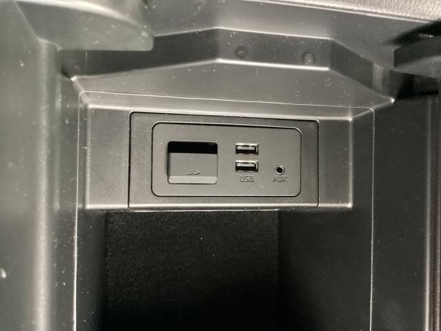 ＣＸ－８ ２．２　ＸＤ　プロアクティブ　ディーゼルターボ　７人乗り　３６０度カメラ　アルパインフリップダウンモニター　シートヒーター　ＥＴＣ２．０　アドバンストキー　横滑り防止機能　ＵＳＢポート　地デジ　アイスト　ＥＴＣ車載器　ＤＶＤ再生可　エアコン　ターボ（28枚目）