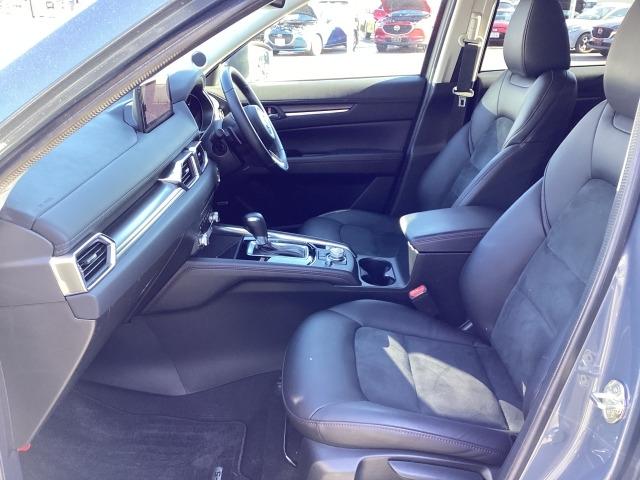 ＣＸ－５ ２．２　ＸＤ　ブラックトーンエディション　ディーゼルターボ　ワイヤレス充電　スマホアプリ連動　ハンズフリー機能付きパワーリフトゲート　ＢＯＳＥサウンドシステム　ＵＳＢ－Ｃポイント　３６０度カメラ　禁煙　ＬＥＤライト　アドバンスドキー　Ｂｌｕｅｔｏｏｔｈ　ＥＴＣ（9枚目）