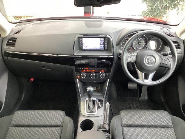 ＣＸ－５ ２．２　ＸＤ　ディーゼルターボ　４ＷＤ　後席フリップダウンモニター　クルーズコントロール　メモリーナビ　バックカメラ　サイドカメラ　ＨＩＤヘッドランプ　フルセグＴＶ　スマートインＥＴＣ　アドバンスドキー　ＰＷ　ＡＵＸ　ターボ車　ＥＴＣ付（2枚目）