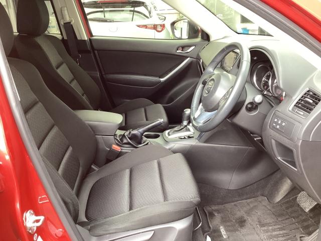 ＣＸ－５ ２．２　ＸＤ　ディーゼルターボ　４ＷＤ　後席フリップダウンモニター　クルーズコントロール　メモリーナビ　バックカメラ　サイドカメラ　ＨＩＤヘッドランプ　フルセグＴＶ　スマートインＥＴＣ　アドバンスドキー　ＰＷ　ＡＵＸ　ターボ車　ＥＴＣ付（7枚目）