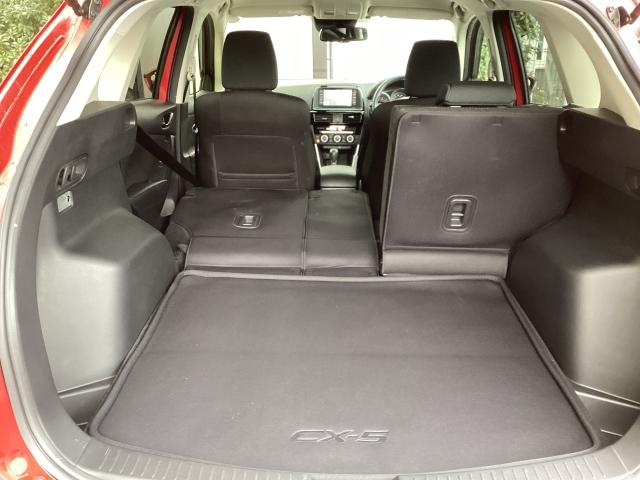 ＣＸ－５ ２．２　ＸＤ　ディーゼルターボ　４ＷＤ　後席フリップダウンモニター　クルーズコントロール　メモリーナビ　バックカメラ　サイドカメラ　ＨＩＤヘッドランプ　フルセグＴＶ　スマートインＥＴＣ　アドバンスドキー　ＰＷ　ＡＵＸ　ターボ車　ＥＴＣ付（12枚目）