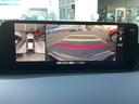 狭い場所での駐車やすれ違いなどでより的確な運転操作に役立つ360°ビューモニターが装備されています。