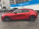MAZDA3ファストバック 1.5 15S ブラック セレクション 360度ビューモニター ドライバーモニタリング ワイヤレス充電 ハイビームコントロールLEDヘッドライト マツダエマージェンシーコール アダクティブクルーズ シートヒーター マツダコネクトナビ デモア 中古車画像_3