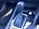 アクセルペダルを踏み込む量や速さに応じて変速パターンを最適制御し、人馬一体の運転感覚を発揮してくれる６速オートマ！