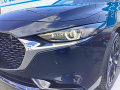 ͼ������Ϣ³�����ȥ�ͥ�ʤɡ��إåɥ饤�������������Ѥ路�����鳫�����Ƥ���륪���ȥ饤�Ȥ���������Ƥ��ޤ��� 3