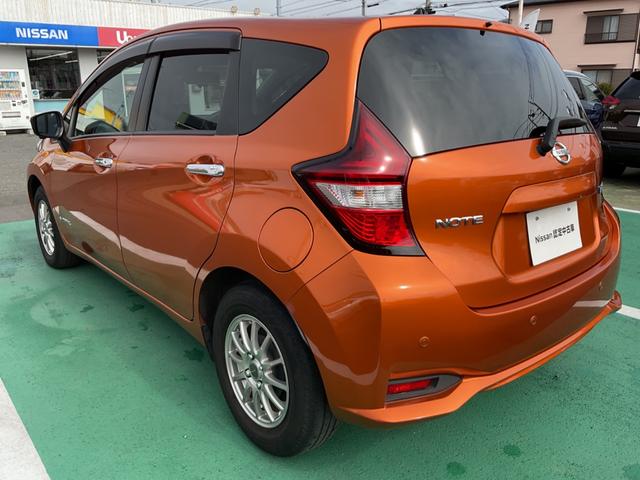 ノート １．２　ｅ－ＰＯＷＥＲ　Ｘ　記録簿付　Ｒカメラ　運転席助手席エアバック　レーンキープ　ＡＵＴＯエアコン　盗難防止システム　ナビＴＶ　ＡＷ　サイドカメラ　運転席エアバッグ　キーレスエントリー　ドラレコ　ＥＴＣ車載器　パワステ（41枚目）