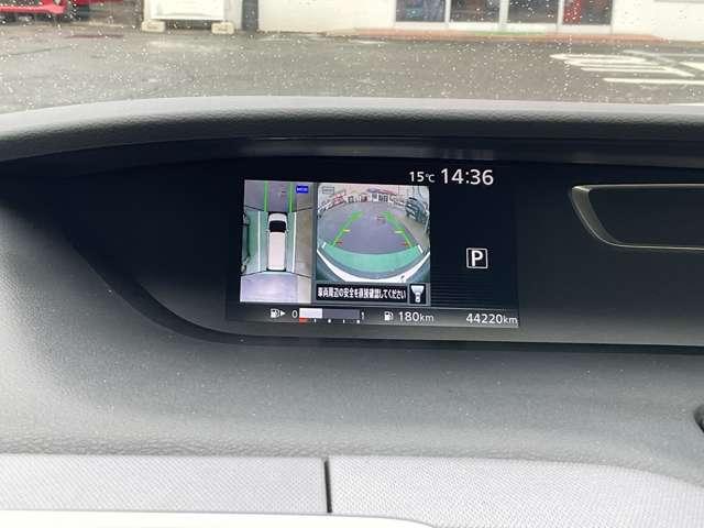 セレナ ２．０　Ｘ　※純正９インチナビ＋後席モニター＋地デジ　３６０度カメラ　ＬＥＤライト　インテリジェントキー　サイドカメラ　Ａストップ　パークアシスト　ＥＴＣ　ドラレコ　アルミホイール　レーンキープ　記録簿　キーレス　メモナビ　ワンセグテレビ　ナビＴＶ（15枚目）