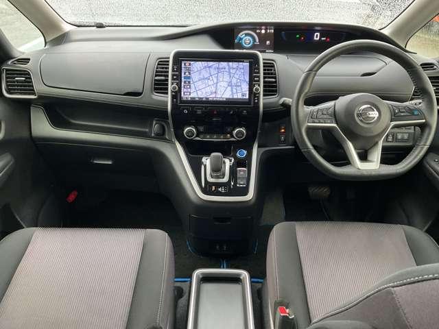 セレナ 1.2 e-POWER ハイウェイスター V ※純正9インチナビ+地デジ+後席モニター 360°カメラ エマジェンシーブレーキ パーキングアシスト スマキー バックカメラ LED レーンアシスト 点検記録簿付 ETC ドラレコ Aストップ イモビ サイドカーテンエアバック アルミホイール(4枚目)