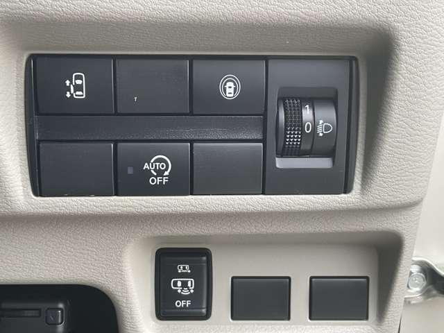 ルークス 660 X ※純正9インチナビ+地デジ+全周囲カメラ 前後衝突軽減ブレーキ 車線逸脱防止 ETC スマートキー 定期点検記録簿 キーフリー ドライブレコーダー i-stop フルオートエアコン パワーウインドウ バックカメラ 盗難防止 カーテンエアバッグ(19枚目)