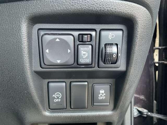 ジューク １．５　１５ＲＸ　タイプＶ　エコアイドル　助手席エアバッグ　エアコン　運転席エアバッグ　ＥＴＣ車載器　盗難防止　ドライブレコ－ダ－　パワーステアリング　記録簿　メモリーナビ　ワンセグテレビ　ＡＢＳ　インテリジェントキー　キーレス（15枚目）