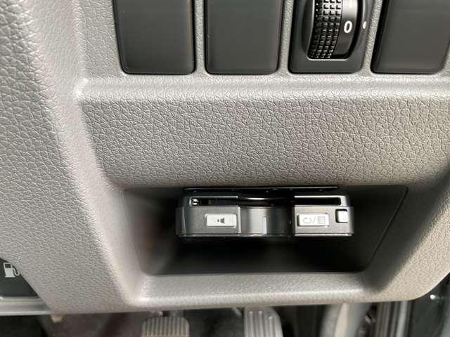 ＮＶ３５０キャラバンバン ２．０　ＤＸ　ロングボディ　アルミホイール　ブレーキサポート　メモリナビ　整備記録簿　キーレスリモコン　パワーウインド　ワンセグ　ＥＴＣ車載器　ドライブレコーダー　盗難防止装置　ＡＣ　エアバック　ＰＳ　ナビＴＶ　ＡＢＳ付（14枚目）