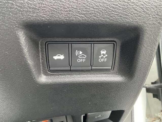 スカイライン ３．５　３５０ＧＴ　ハイブリッド　タイプＰ　スマートキ　プリクラッシュ　盗難防止システム　ＬＥＤ　ＡＷ　オートクルーズコントロール　ＴＶナビ　オートエアコン　Ｄレコ　キーレスゴー　メモリ－ナビ　レーンアシスト　Ｂカメラ　ＥＴＣ　サイドカメラ（19枚目）