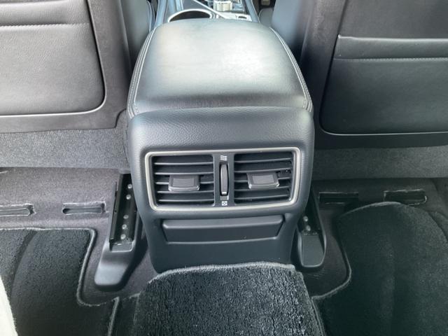 スカイライン ３．５　３５０ＧＴ　ハイブリッド　タイプＰ　スマートキ　プリクラッシュ　盗難防止システム　ＬＥＤ　ＡＷ　オートクルーズコントロール　ＴＶナビ　オートエアコン　Ｄレコ　キーレスゴー　メモリ－ナビ　レーンアシスト　Ｂカメラ　ＥＴＣ　サイドカメラ（34枚目）