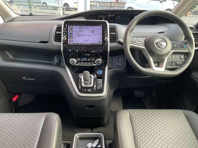 セレナ 1.2 e-POWER ハイウェイスター V ※純正9インチナビ+地デジ+全周囲カメラ エマジェンシーブレーキ スマキー バックカメラ LED レーンアシスト 点検記録簿付 ETC ドラレコ Aストップ イモビ サイドカーテンエアバック フルオートエアコン アルミホイール エアバック(4枚目)