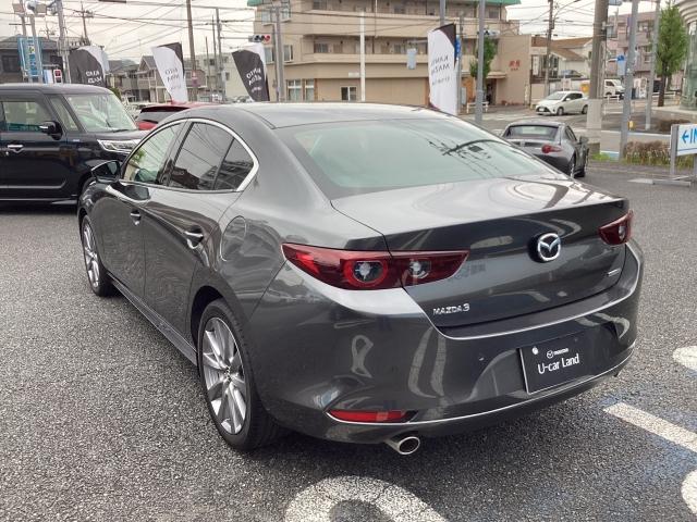 ＭＡＺＤＡ３セダン １．５　１５Ｓ　ツーリング　ＥＴＣ　バックカメラ　ＬＥＤヘッドライト　ワンオーナー　ＤＶＤ　ＣＤ　衝突軽減ブレーキ　ＡＢＳ　Ｂｌｕｅｔｏｏｔｈ　アダプティブクルーズコントロール　レーンキープアシスト　レーンキープ　地デジ　ＤＶＤ（9枚目）