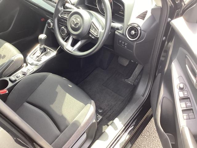 ＭＡＺＤＡ２ １．５　１５ＢＤ　４ＷＤ　マツダコネクトナビゲーション　全周囲カメラ　フルセグテレビ　ツートンカラー　元試乗車　ＬＥＤライト　ＵＳＢ　盗難防止システム　クリアランスソナー　アイドリングストップ　レーダークルーズ　ＥＴＣ（5枚目）