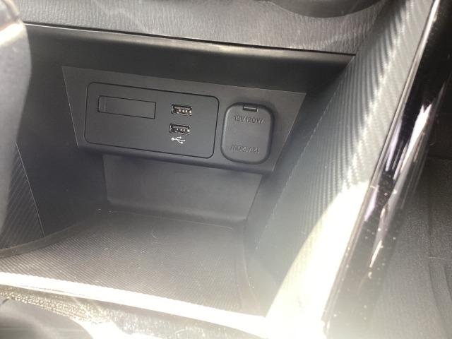 ＭＡＺＤＡ２ １．５　１５ＢＤ　４ＷＤ　マツダコネクトナビゲーション　全周囲カメラ　フルセグテレビ　ツートンカラー　元試乗車　ＬＥＤライト　ＵＳＢ　盗難防止システム　クリアランスソナー　アイドリングストップ　レーダークルーズ　ＥＴＣ（10枚目）