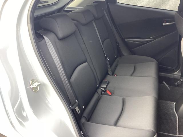 MAZDA2 1.5 15BD 元試乗車 マツダコネクトナビゲーション 全周囲カメラ アクセル踏み間違い防止装置 障害物センサー シートヒーター ETC パノラマモニタ ブルートゥース デモアップ スマートシティブレーキサポート(10枚目)