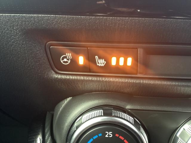 MAZDA2 1.5 15BD 元試乗車 マツダコネクトナビゲーション 全周囲カメラ アクセル踏み間違い防止装置 障害物センサー シートヒーター ETC パノラマモニタ ブルートゥース デモアップ スマートシティブレーキサポート(20枚目)