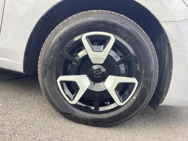 MAZDA2 1.5 15BD 元試乗車 マツダコネクトナビゲーション 全周囲カメラ アクセル踏み間違い防止装置 障害物センサー シートヒーター ETC パノラマモニタ ブルートゥース デモアップ スマートシティブレーキサポート(32枚目)