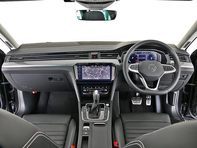 パサートオールトラック ＴＤＩ　４モーション　アドバンス　パノラマスラィディングルーフ　ディーゼル４ＷＤ　レザーシート　純正ナビ　ＥＴＣ２．０　リアカメラ　エマージェンシーブレーキ機能　後方支援後退時衝突防止機能　　追従機能ＡＣＣ　認定中古車（19枚目）