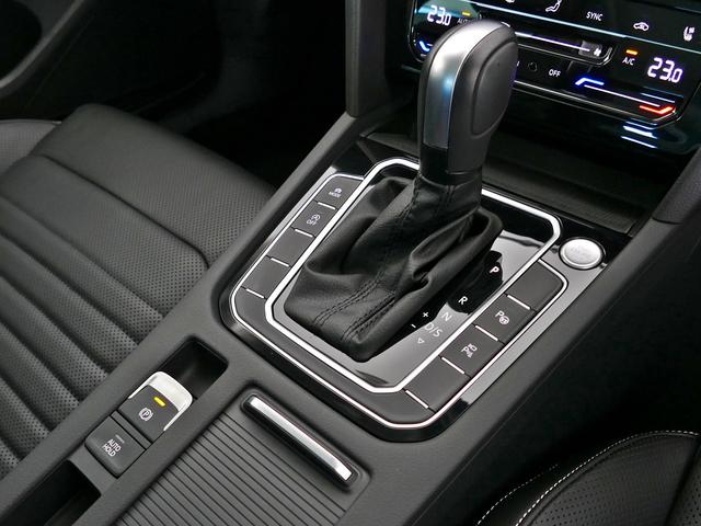 パサートオールトラック ＴＤＩ　４モーション　アドバンス　パノラマスラィディングルーフ　ディーゼル４ＷＤ　レザーシート　純正ナビ　ＥＴＣ２．０　リアカメラ　エマージェンシーブレーキ機能　後方支援後退時衝突防止機能　　追従機能ＡＣＣ　認定中古車（37枚目）