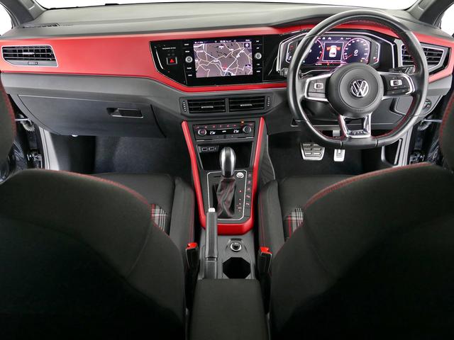 ポロＧＴＩ ベースグレード　ＮＡＶＩＴＥＣＰＫＧ　純正ナビＴＶ　バックカメラ　障害物センサー　ＬＥＤヘッドライト　後方死角検知機能　ドライブレコーダー　禁煙使用　認定中古車保証１年付　認定中古車（20枚目）