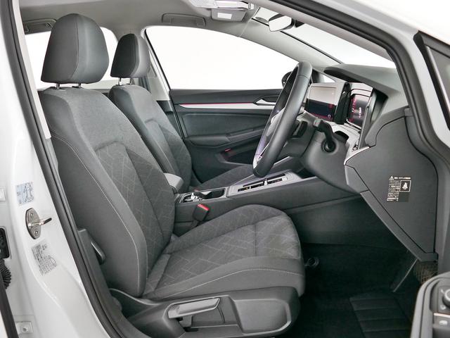 ゴルフ ＴＤＩアクティブアドバンス　プラチナムエディション　ナビ　テクノロジー　１７インチアルミ　ＥＴＣ２．０　リアカメラ　歩行者検知エマージェンシーブレーキ　デジタルメーター　追従機能ＡＣＣ　後方支援　後退時衝突防止　前後センサー　駐車支援　トラベルアシスト（10枚目）