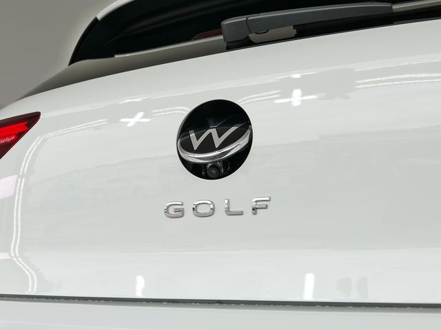 ゴルフ ＴＤＩアクティブアドバンス　プラチナムエディション　ナビ　テクノロジー　１７インチアルミ　ＥＴＣ２．０　リアカメラ　歩行者検知エマージェンシーブレーキ　デジタルメーター　追従機能ＡＣＣ　後方支援　後退時衝突防止　前後センサー　駐車支援　トラベルアシスト（32枚目）