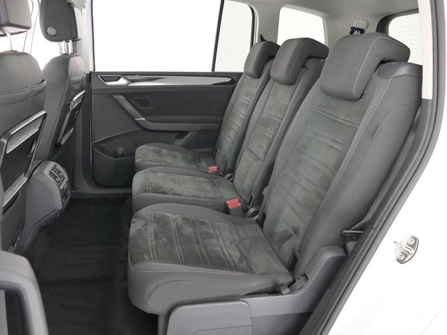 ゴルフトゥーラン TSI ハイライン パノラマスラィディングルーフ 純正ナビ ETC2.0 リアカメラ 歩行者検定エマージェンシーブレーキ 追従機能ACC LEDライト認定中古車(18枚目)