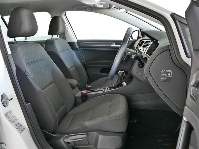 ゴルフ TSIコンフォートライン マイスター ナビ テクノロジー 17インチアルミ ETC2.0 リアカメラ 歩行者検知エマージェンシーブレーキ デジタルメーター 追従機能ACC 後方支援 後退時衝突防止 前後センサー 駐車支援 認定中古車(10枚目)