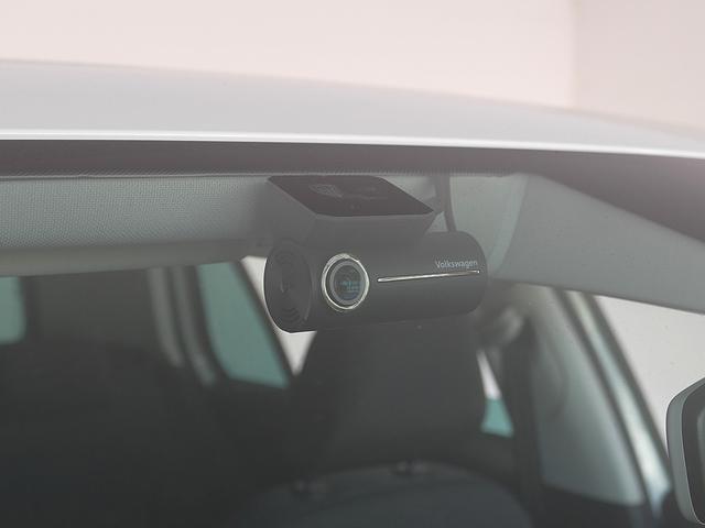 ゴルフ TSIコンフォートライン マイスター ナビ テクノロジー 17インチアルミ ETC2.0 リアカメラ 歩行者検知エマージェンシーブレーキ デジタルメーター 追従機能ACC 後方支援 後退時衝突防止 前後センサー 駐車支援 認定中古車(30枚目)