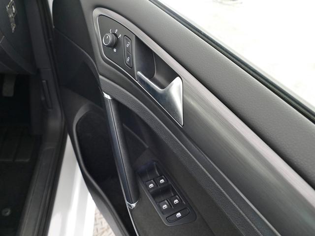 ゴルフ TSIコンフォートライン マイスター ナビ テクノロジー 17インチアルミ ETC2.0 リアカメラ 歩行者検知エマージェンシーブレーキ デジタルメーター 追従機能ACC 後方支援 後退時衝突防止 前後センサー 駐車支援 認定中古車(40枚目)