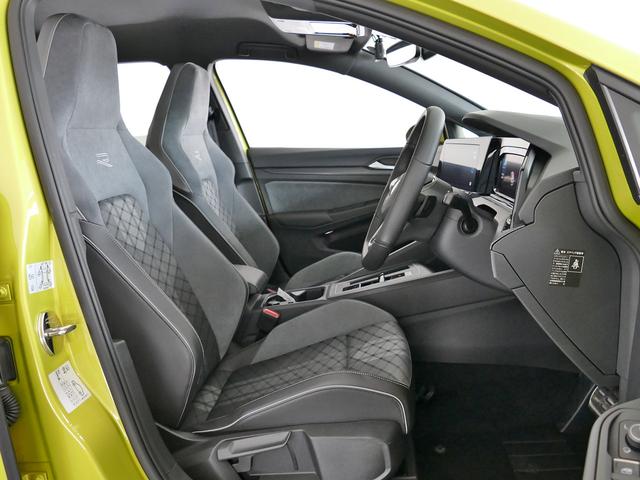 ゴルフ ｅＴＳＩ　Ｒライン　ナビ　デジタルメーター　ＥＴＣ２．０　リアカメラ　歩行者検知エマージェンシーブレーキ　デジタルメーター　追従機能ＡＣＣ　後方支援　後退時衝突防止　前後センサー　トラベルアシスト　認定中古車（10枚目）