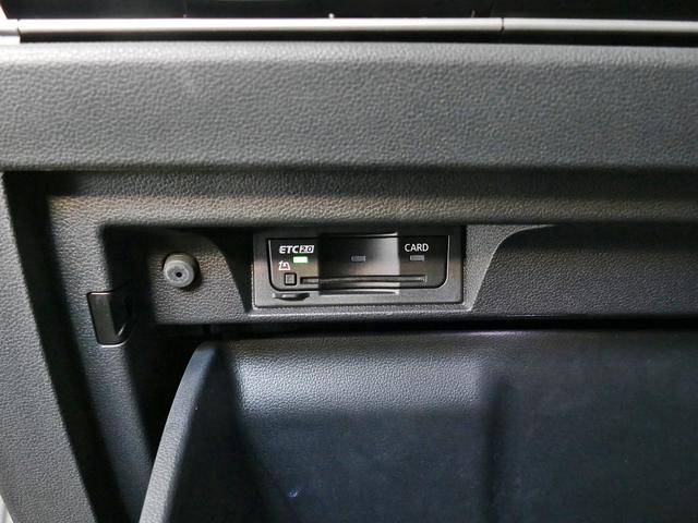 ゴルフ ｅＴＳＩ　Ｒライン　ナビ　デジタルメーター　ＥＴＣ２．０　リアカメラ　歩行者検知エマージェンシーブレーキ　デジタルメーター　追従機能ＡＣＣ　後方支援　後退時衝突防止　前後センサー　トラベルアシスト　認定中古車（35枚目）