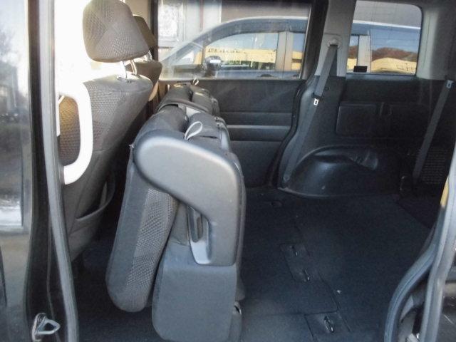 ステップワゴンスパーダ Ｚ　両側パワースライドドア　地デジＴＶ後席フリップダウンモニター　バックカメラ　フォグランプ　ＥＴＣ（15枚目）