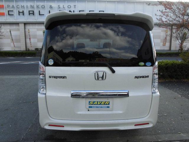ステップワゴンスパーダ Ｚ　両側パワースライドドア　純正ナビ　地デジＴｖ　後席フリップダウンモニター　バックカメラ　フォグランプ　ＥＴＣ（6枚目）