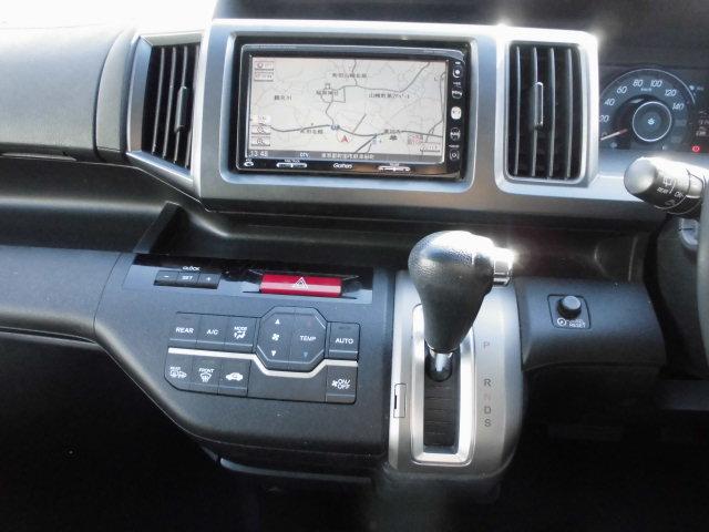 ステップワゴンスパーダ Ｚ　両側パワースライドドア　純正ナビ　地デジＴｖ　後席フリップダウンモニター　バックカメラ　フォグランプ　ＥＴＣ（33枚目）